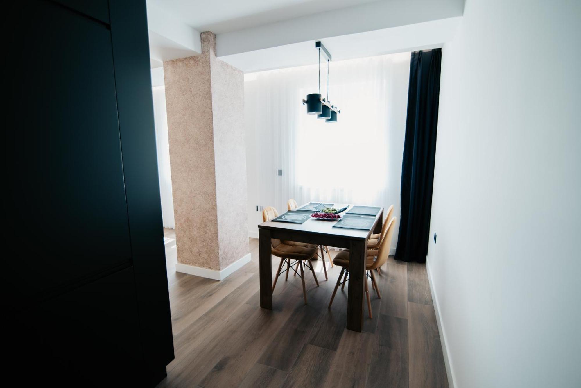 Apartment Froa Luxury Debar