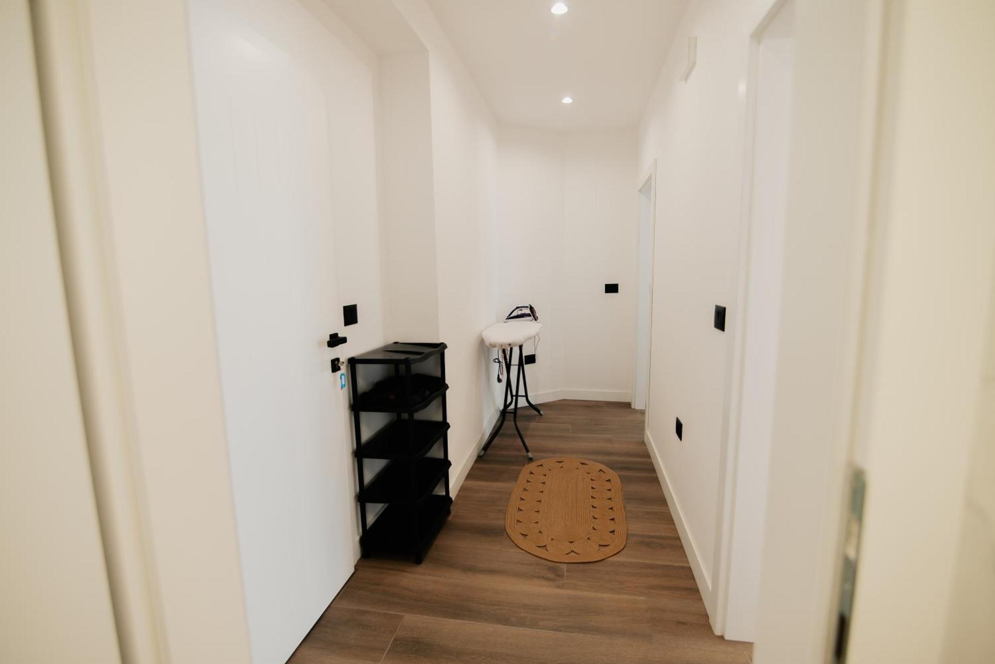 Froa Luxury Debar
